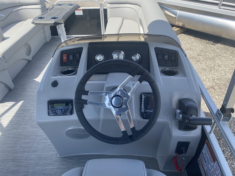 Boats  2023 Bennington 20 SVSR - Hull Only Photo