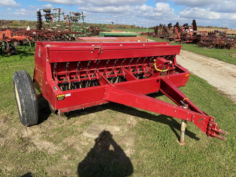 IH 5100 Seed Drill