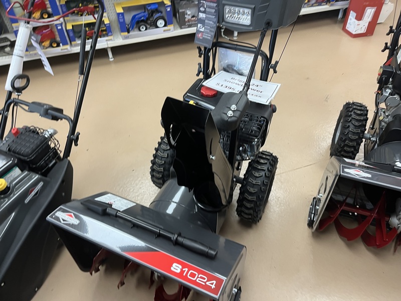 Briggs 2 stage Snowblowers for sale 