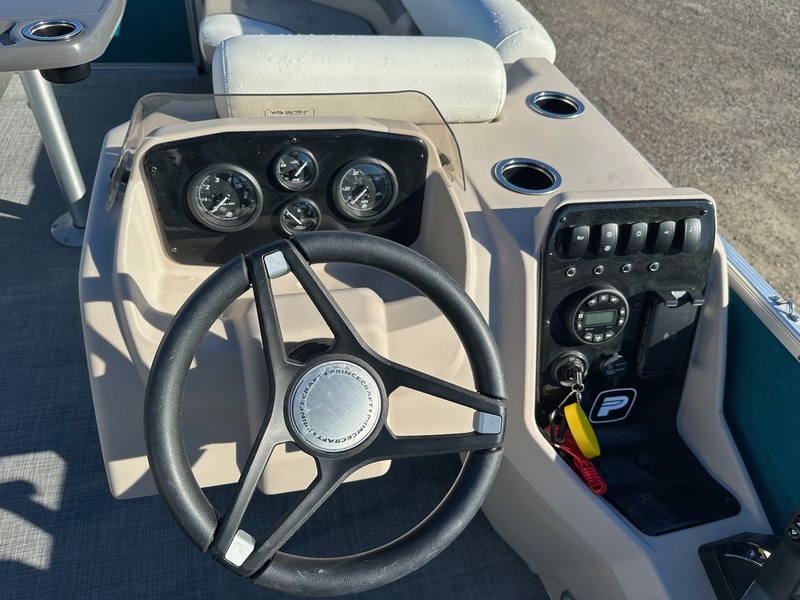 Princecraft Boats  2024 Princecraft Vectra 19L DEMO Pontoon Boat Photo