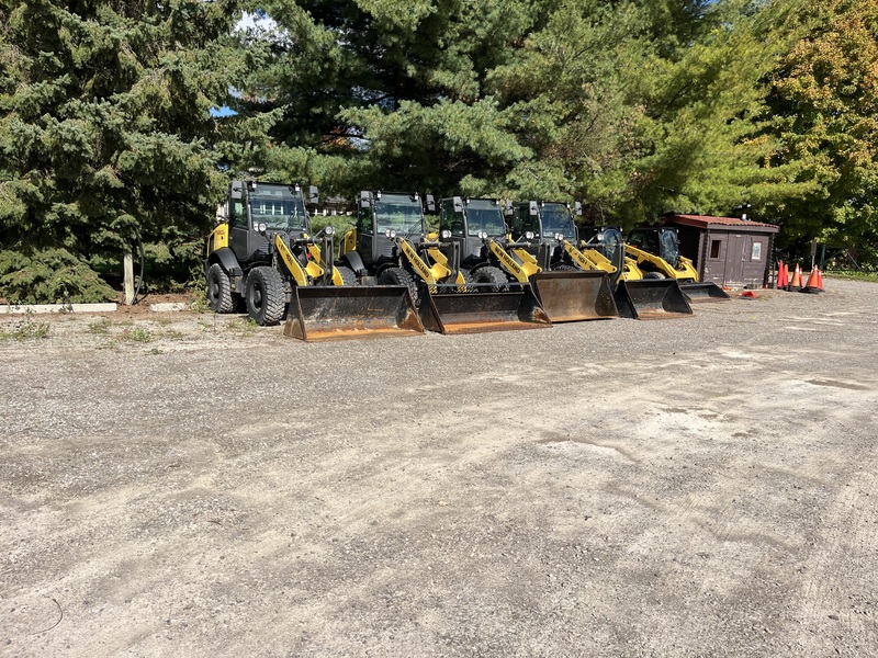 New Holland W80C Compact Wheel Loader w/plow