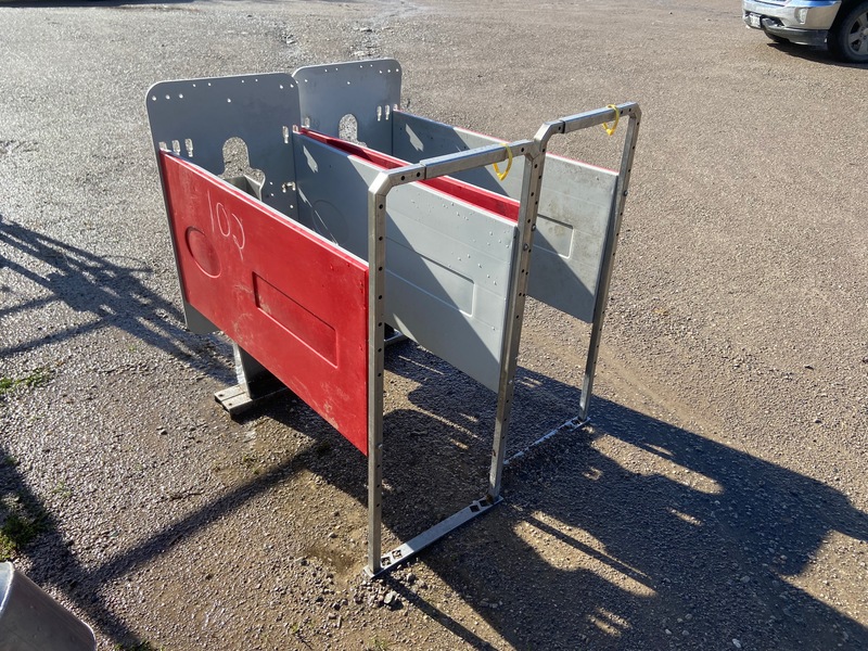 Hay/Forage/Livestock  Livestock Feeders Photo