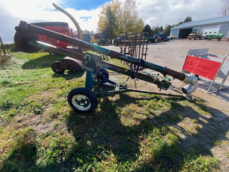 Manure Equipment  Husky Manure Pump - 6" x 10.5' Photo