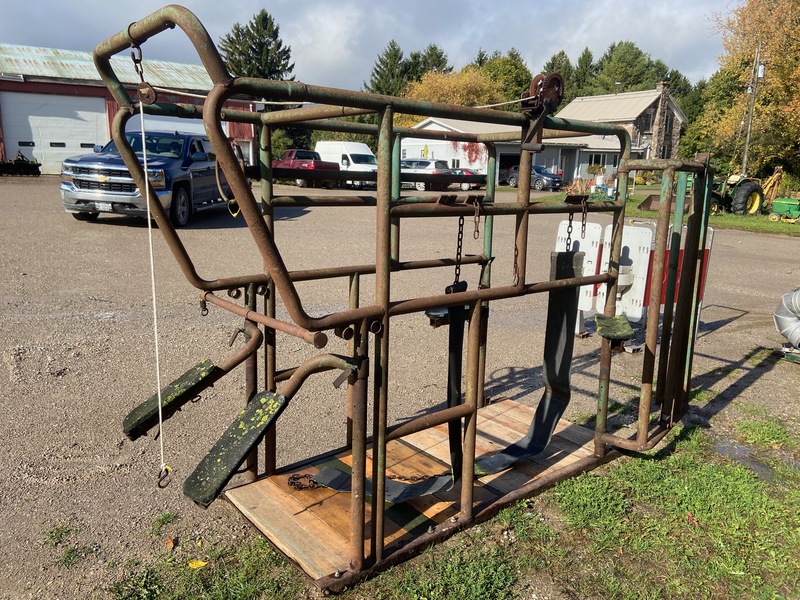 Hay/Forage/Livestock  Cattle Hoof Trimmer Photo