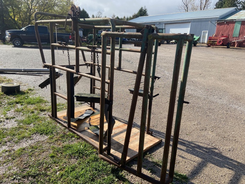 Hay/Forage/Livestock  Cattle Hoof Trimmer Photo