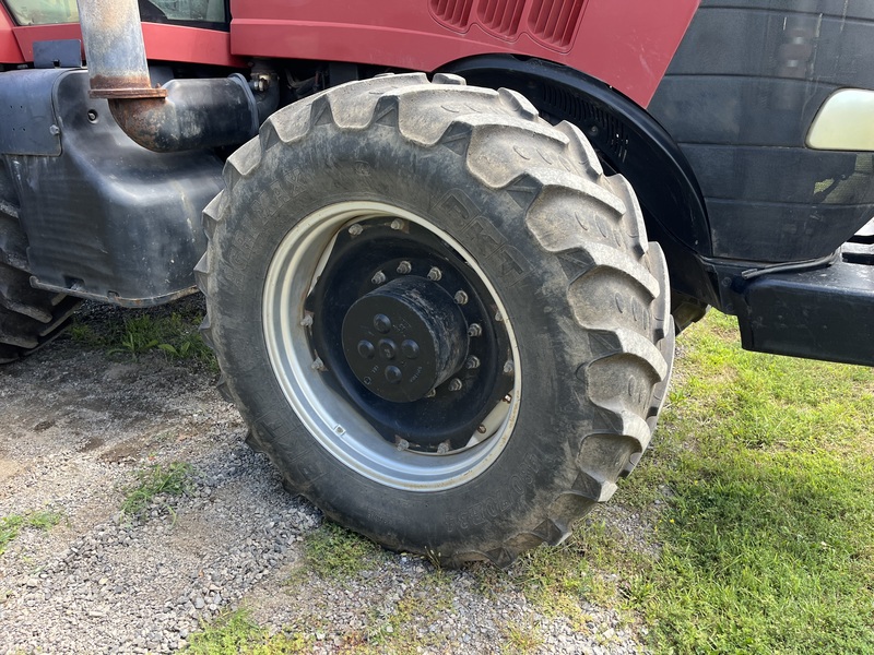 Case Magnum 305 Tractor for sale 