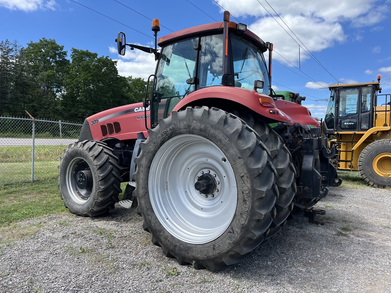 Case Magnum 305 Tractor for sale 