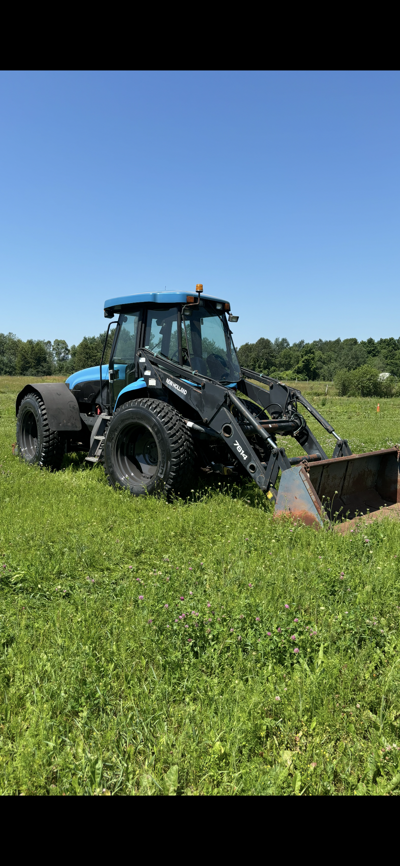 New Holland TV140 Bi directional Tractor for sale 