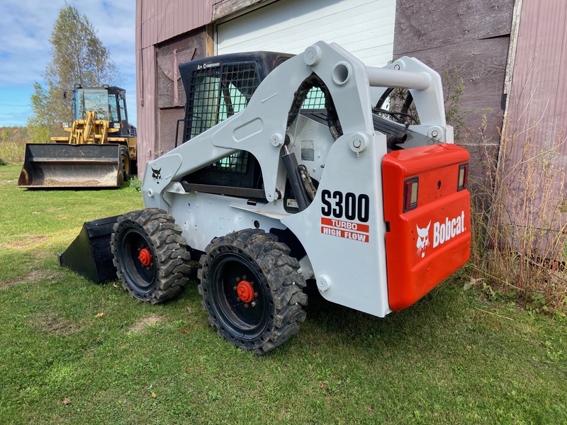 Construction  Bobcat S300 Photo