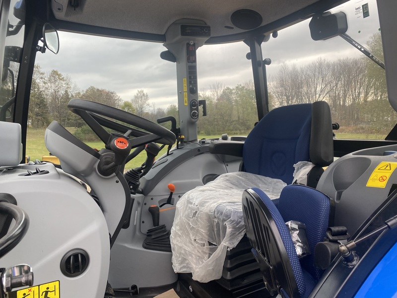 New Holland Powerstar 120 Tractor w/Plow 