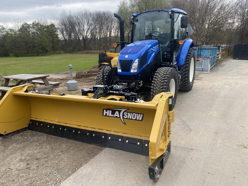 New Holland Powerstar 120 Tractor w/Plow 