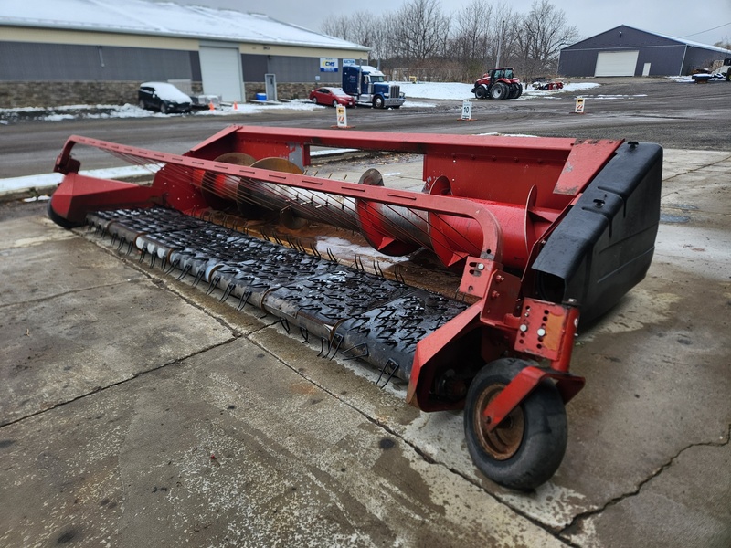 Combines & Harvesting Equipment  Case IH 1015 Pickup Head  Photo