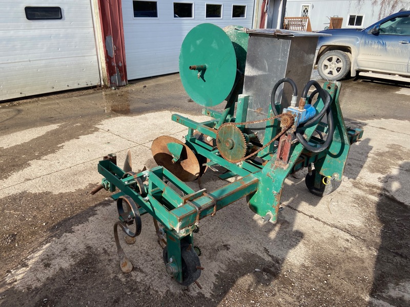 Tillage - Discs  Disc Hiller - 3PT Photo