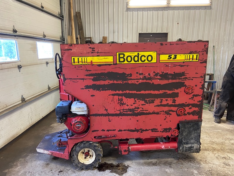 Miscellaneous  Feed Cart - Bodco 53 Photo
