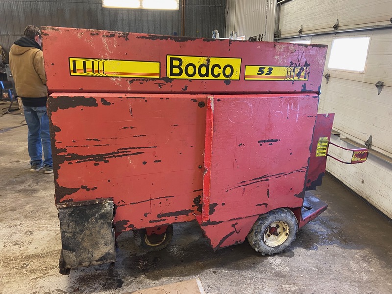 Miscellaneous  Feed Cart - Bodco 53 Photo