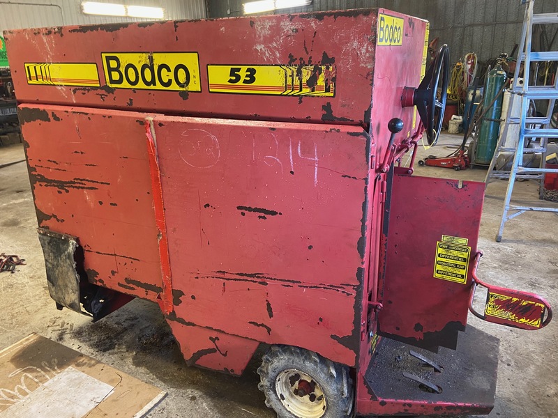 Miscellaneous  Feed Cart - Bodco 53 Photo