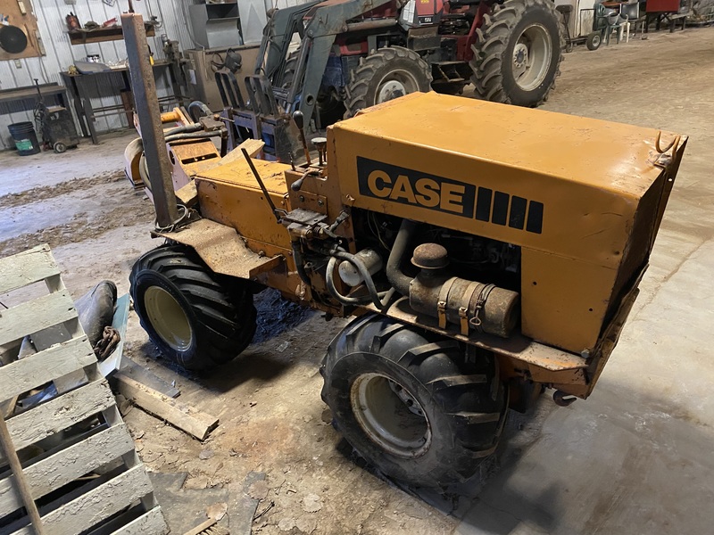Case DH5 Trencher/Cable puller 
