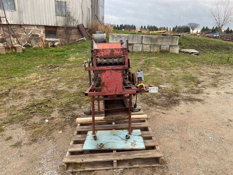 Vegetable Equipment  Potato Seed Cutter Photo