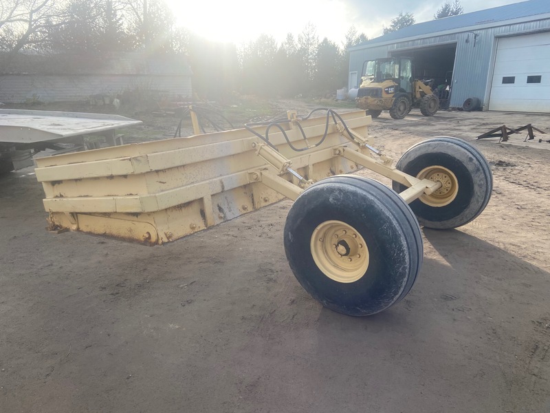 Construction  Box Scraper - 12FT - Hydraulic Lift Photo