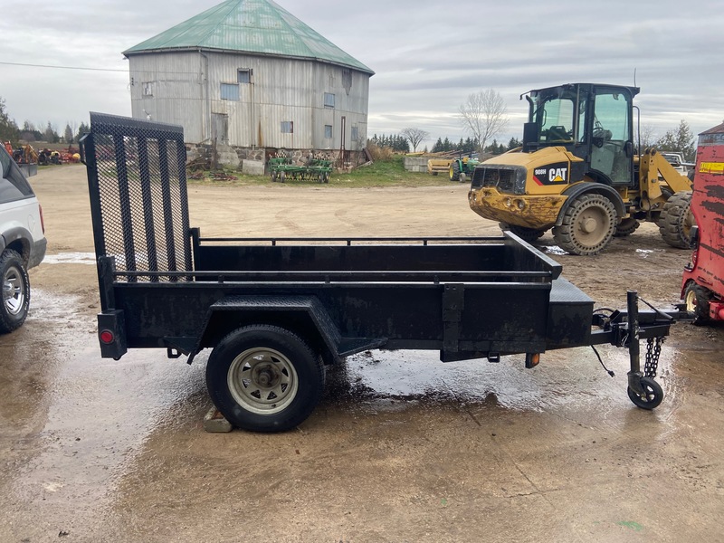 Trailers  Utility Trailer - 4.2' x 8.2' Photo