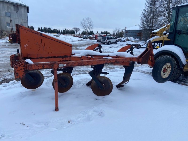 Miscellaneous  Howard Ripper - 3 Shank Photo