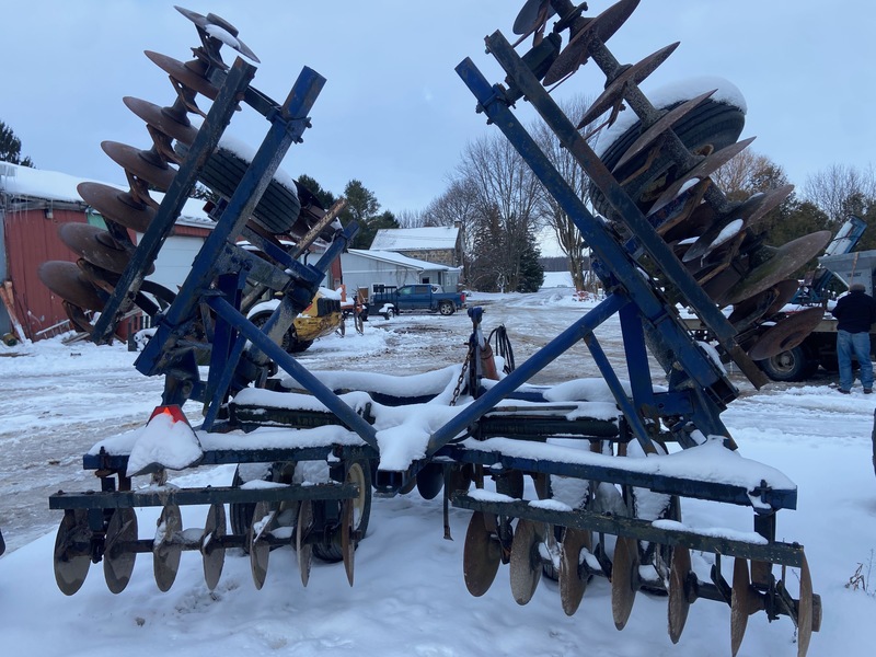 Tillage - Discs  Ford Disc - 22FT Photo