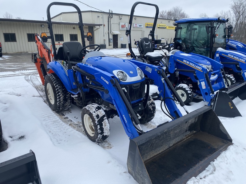New Holland Boomer 25 Tractor Loader Backhoe