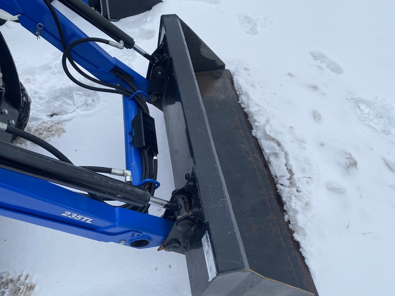 New Holland Boomer 25 Tractor Loader Backhoe