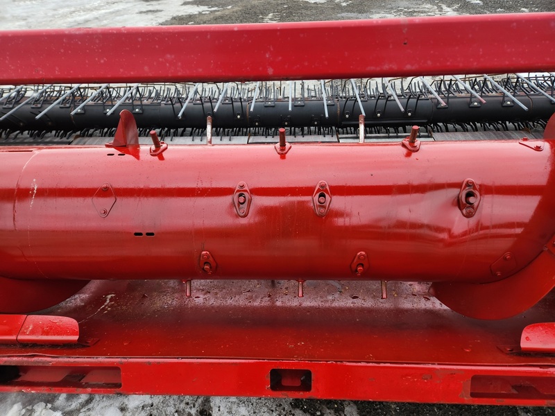 Combines & Harvesting Equipment  Case IH 2016 Pickup Head  Photo