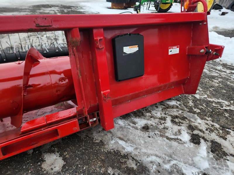 Combines & Harvesting Equipment  Case IH 2016 Pickup Head  Photo