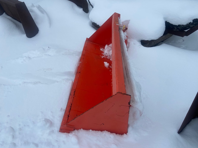 Attachments  Kubota Bucket - 5' Photo