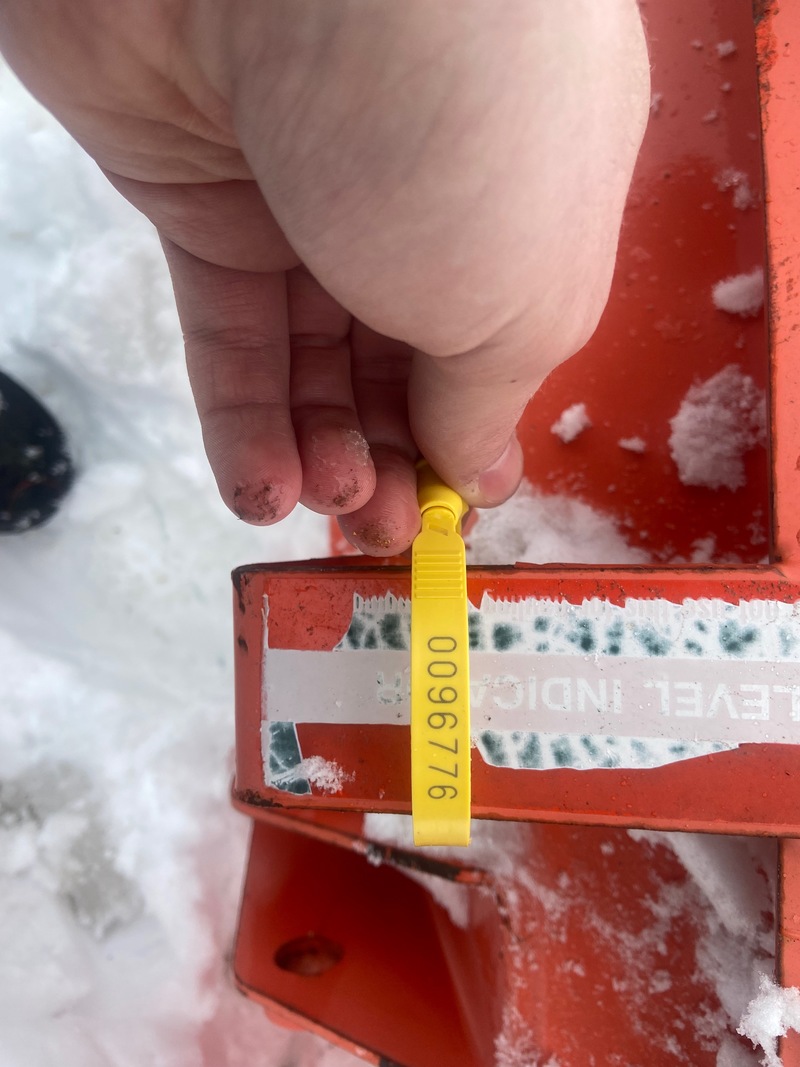 Attachments  Kubota Bucket - 5' Photo