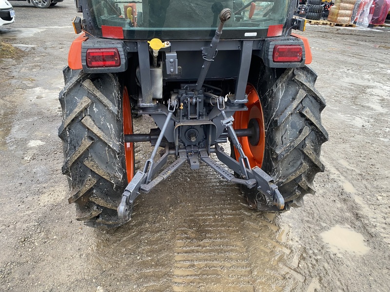Kubota B2650 Tractor Loader for sale 