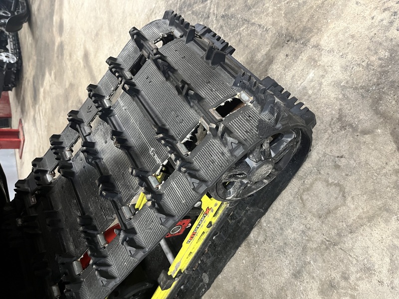 Snowmobiles  2022 Ski-Doo 600R Renegade  Photo