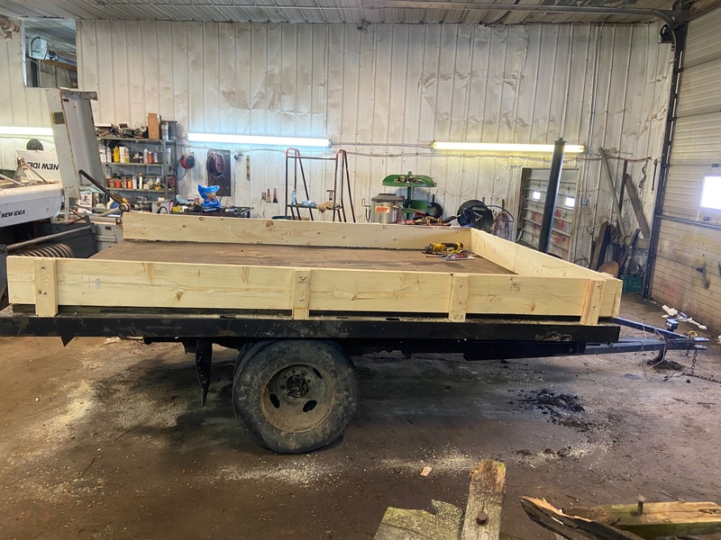 Wagons  Dump Trailer - 7.5' x 11' Photo