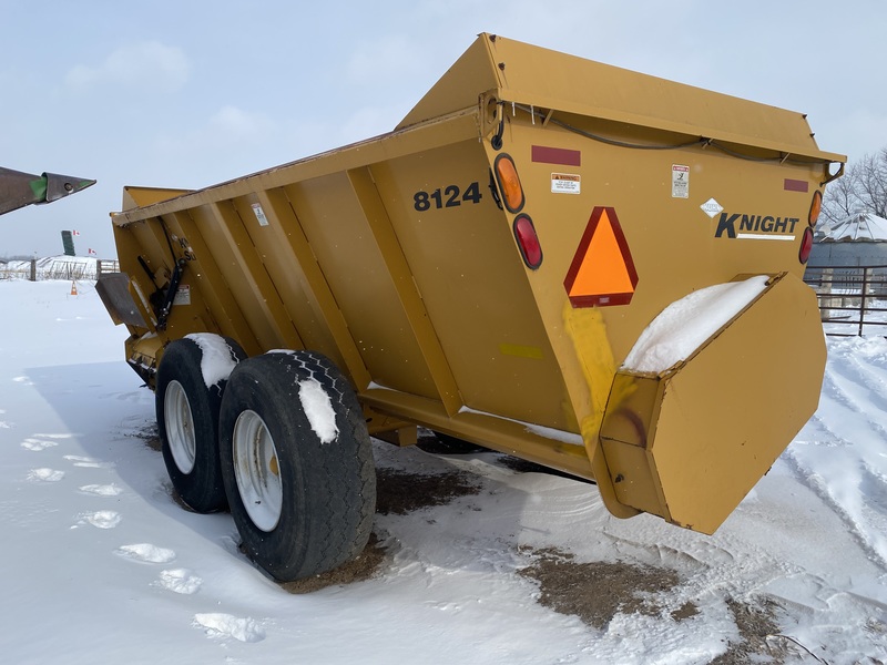 Kuhn Knight 8124 Manure Spreader for sale 