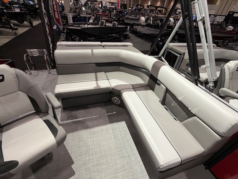 Princecraft Boats  2026 Princecraft Vectra 19L (Black & White) Photo