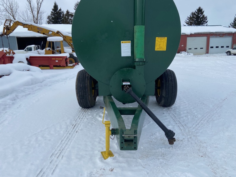 Manure Equipment  Husky Manure Tank Photo