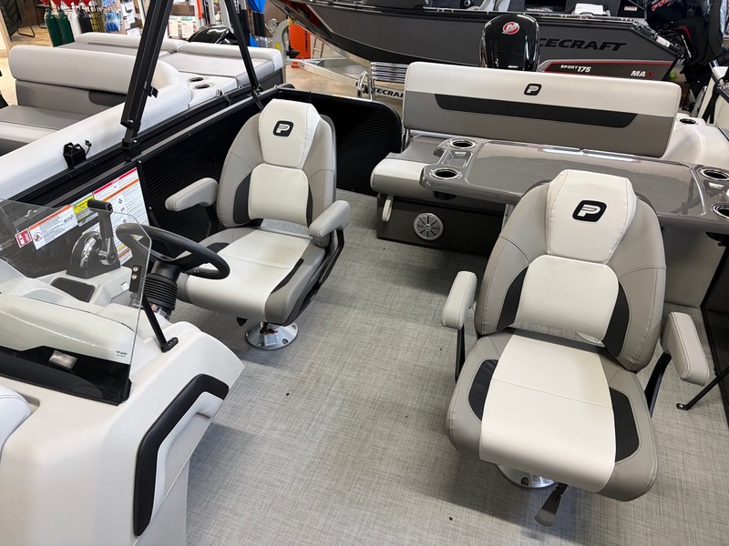 Princecraft Boats  2026 Princecraft Vectra 21RL Pontoon Boat Photo