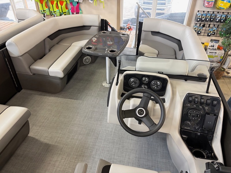 Princecraft Boats  2026 Princecraft Vectra 19L Pontoon Boat Photo