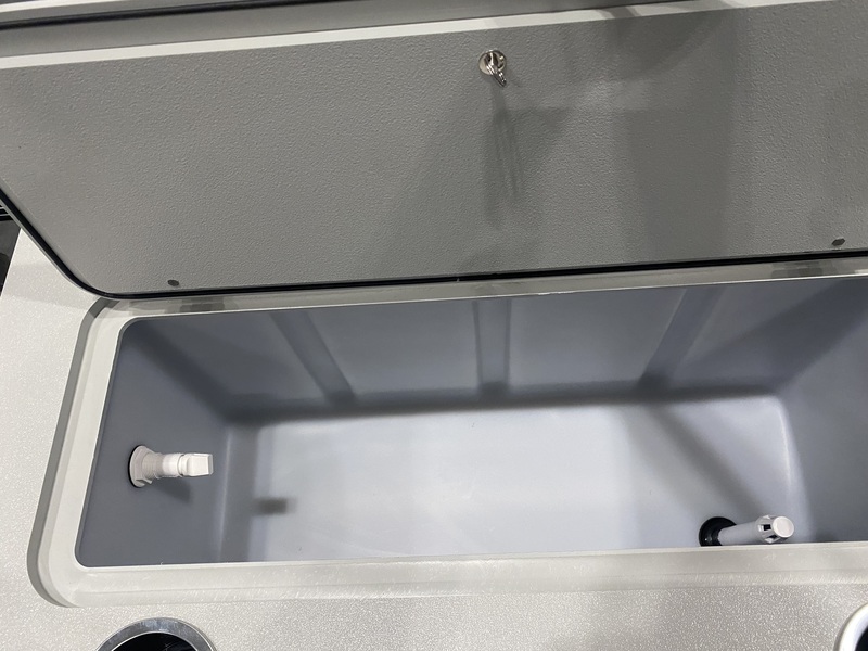 Boats  2026 Sylvan Mirage 820 Party/Fish Photo