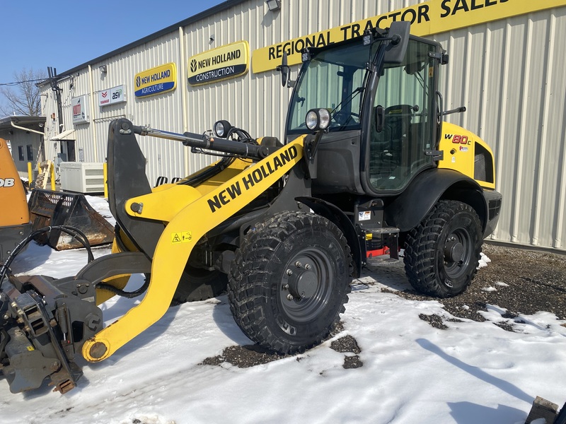 New Holland W80C Loader with Metal Pless 10-16LE