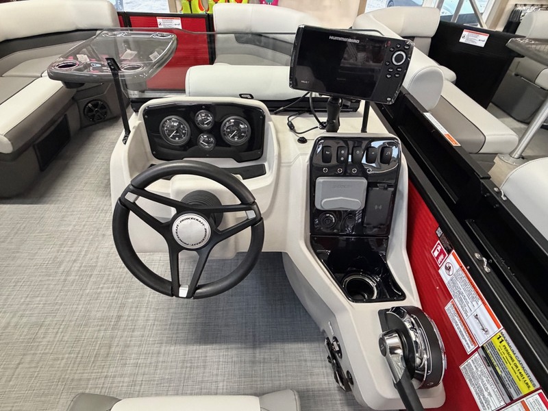 Princecraft Boats  2026 Princecraft Vectra 21 RL Pontoon Boat (Red) Photo