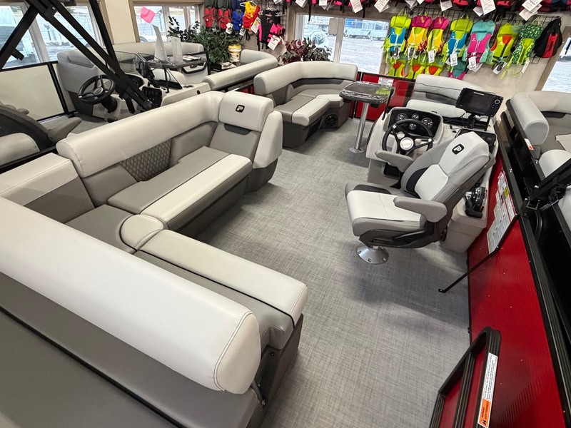 Princecraft Boats  2026 Princecraft Vectra 21 RL Pontoon Boat (Red) Photo