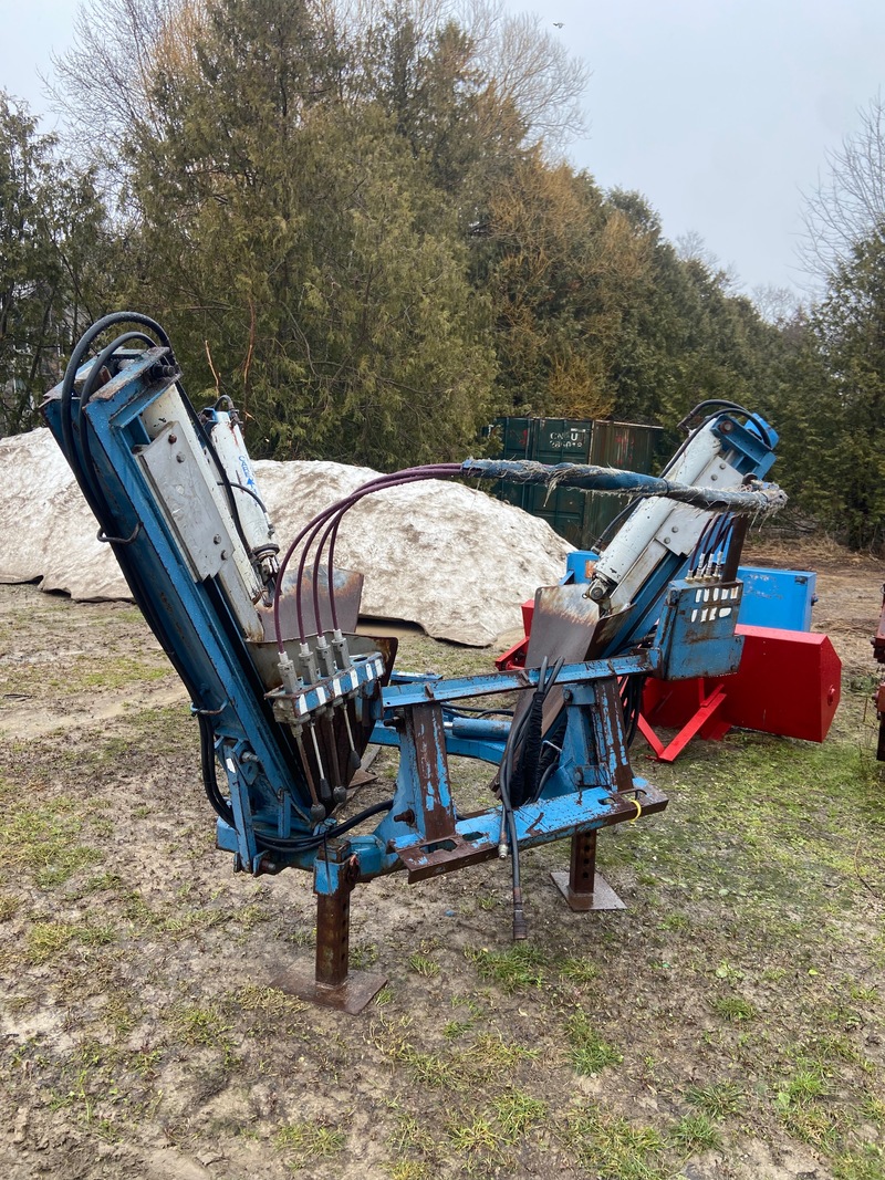 Miscellaneous  Tree Spade - Care Tree Model 636 - 36" Photo