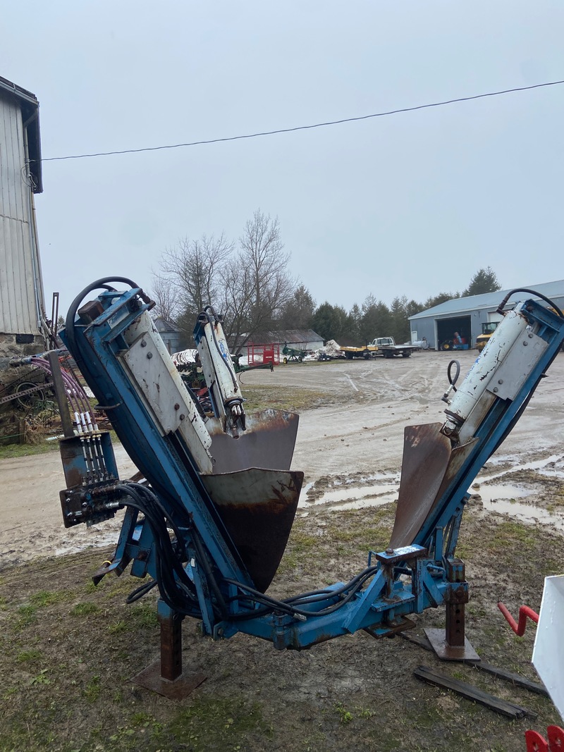 Miscellaneous  Tree Spade - Care Tree Model 636 - 36" Photo