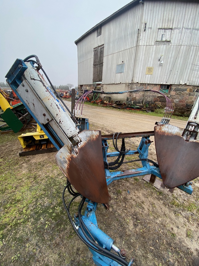 Miscellaneous  Tree Spade - Care Tree Model 636 - 36" Photo