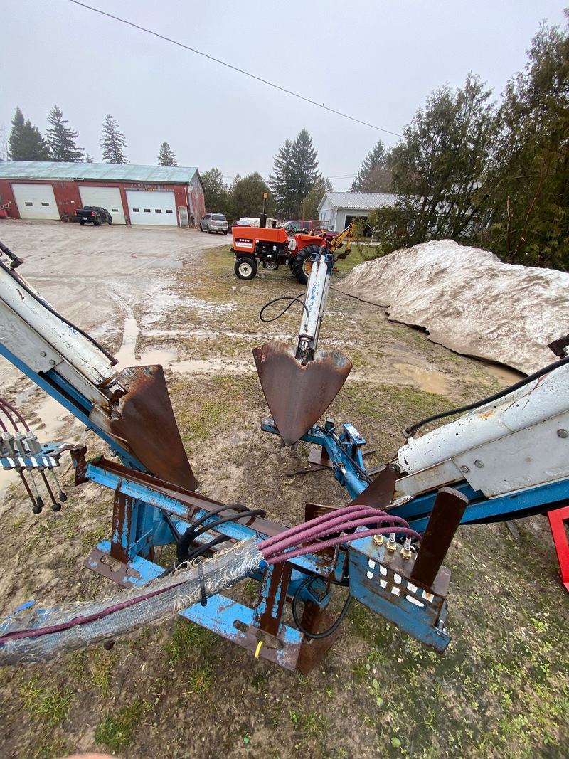 Miscellaneous  Tree Spade - Care Tree Model 636 - 36" Photo