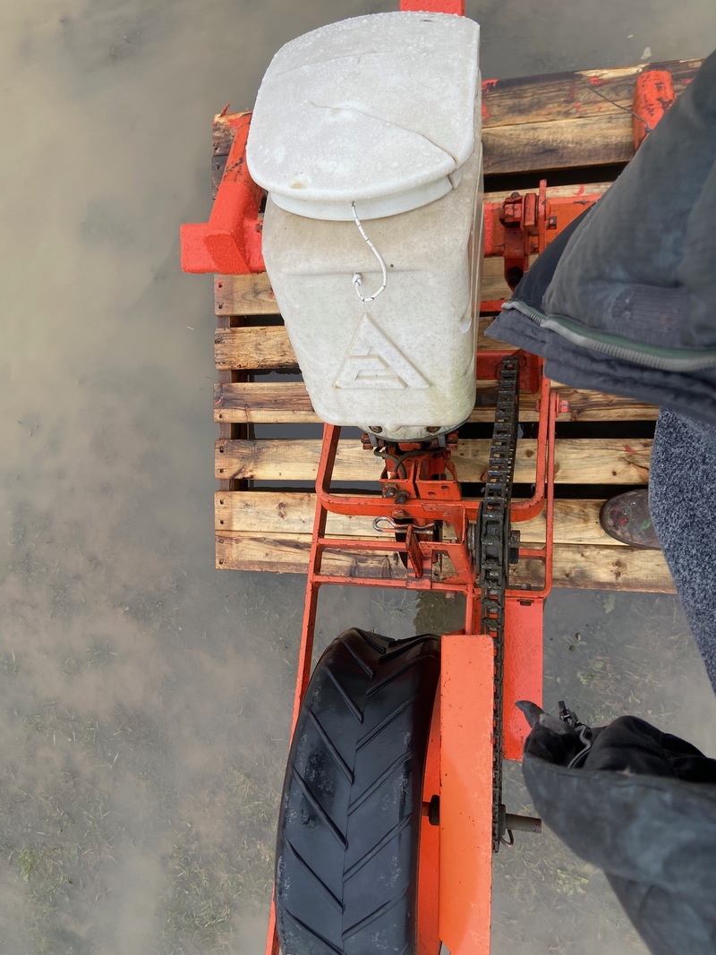 Planting  Allis Chalmers Planter - 1 Row - 3PT Photo