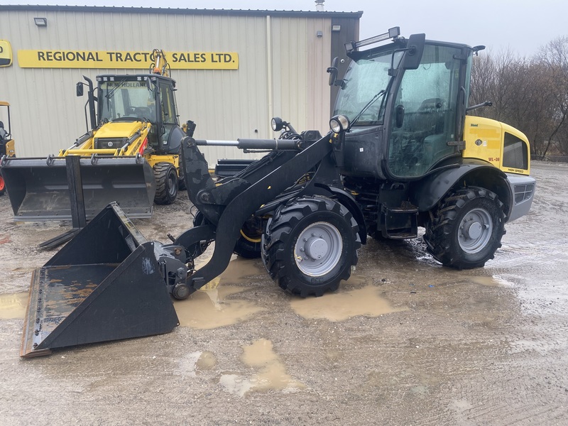 New Holland W80C Compact wheel loader 